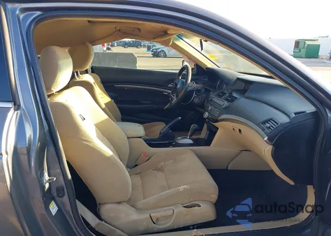 2011 Honda Accord 2.4 Ex z USA, uszkodzony, nr VIN 1HGCS1B76BA013650